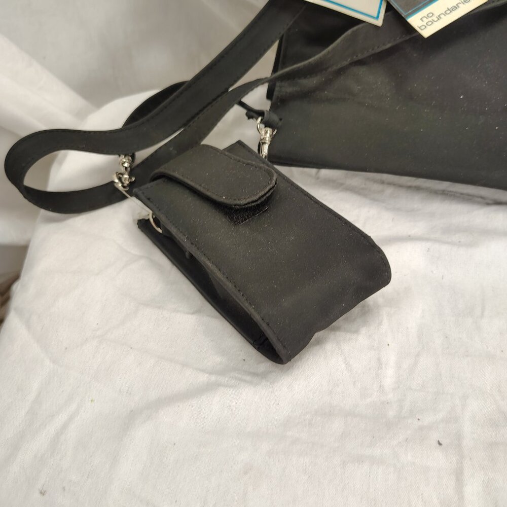 No Boundaries, bag with cellphone holder, black, 9.5" x 8" x 3.5" - Picture 4 of 11